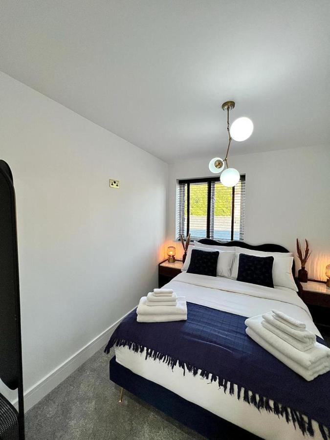 Charming 3-bed House With 1 Parking Space Holiday home *